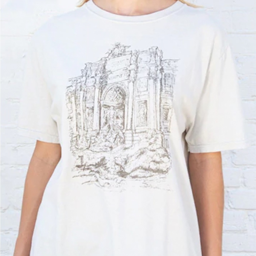 Brandy Melville Aleena Trevi Fountain Top